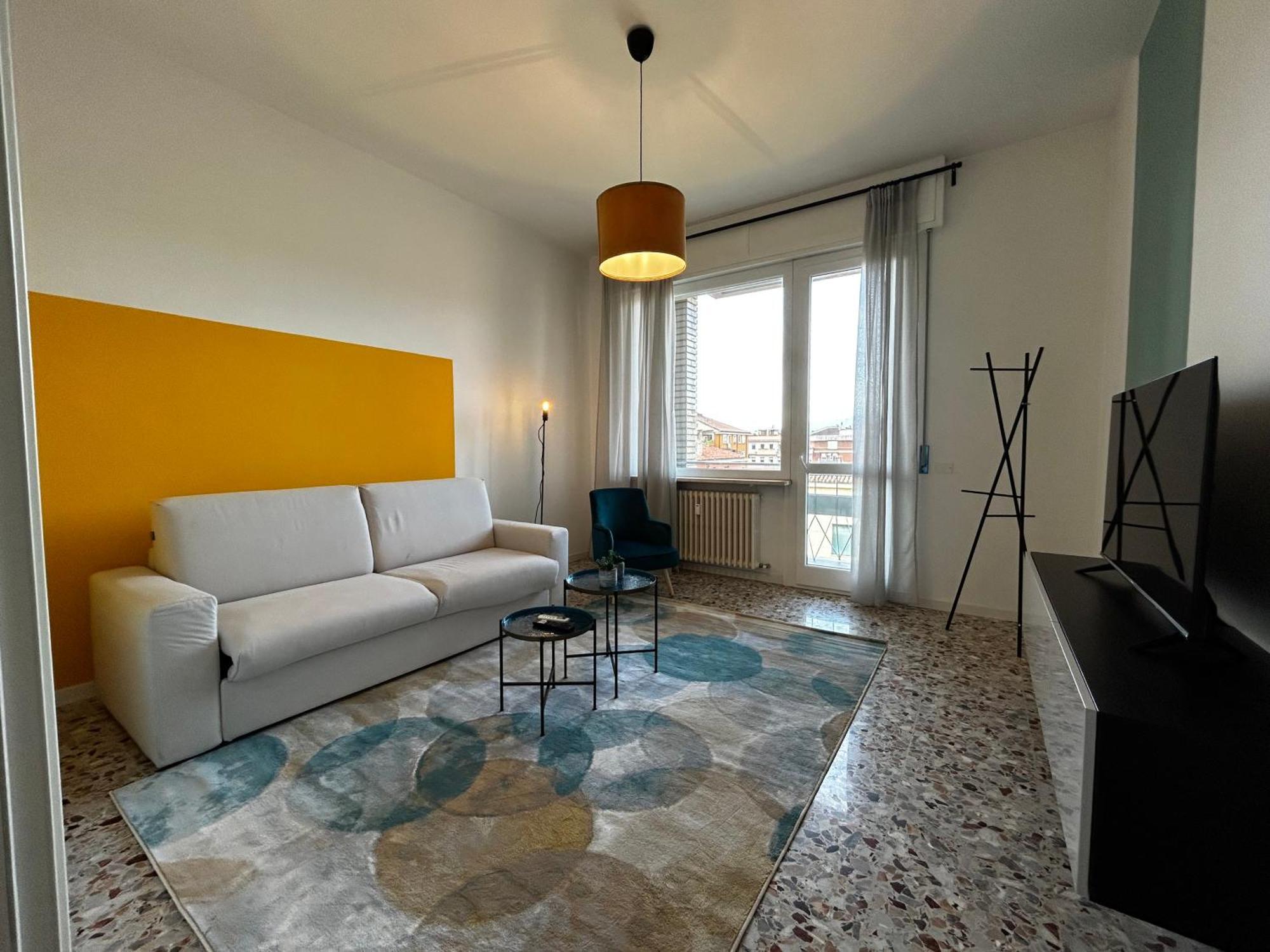 شقة Big House-Private Parking-12" Walk From The Arena فيرونا المظهر الخارجي الصورة